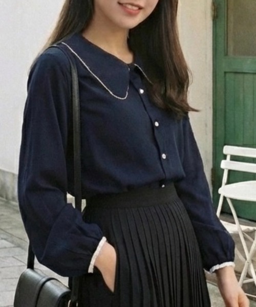 cammie(キャミー)の「パイピングデザインブラウス(シャツ/ブラウス・レディース・ネイビー/アイボリー・M/L)」の9枚目の写真