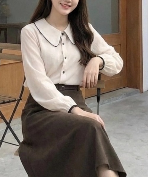cammie(キャミー)の「パイピングデザインブラウス(シャツ/ブラウス・レディース・ネイビー/アイボリー・M/L)」の7枚目の写真
