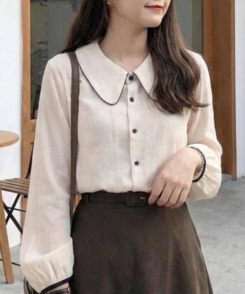 cammie(キャミー)の「パイピングデザインブラウス(シャツ/ブラウス・レディース・ネイビー/アイボリー・M/L)」の6枚目の写真