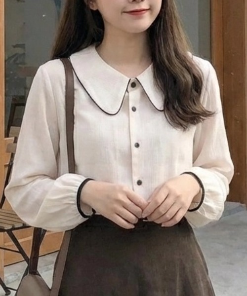 cammie(キャミー)の「パイピングデザインブラウス(シャツ/ブラウス・レディース・ネイビー/アイボリー・M/L)」の4枚目の写真