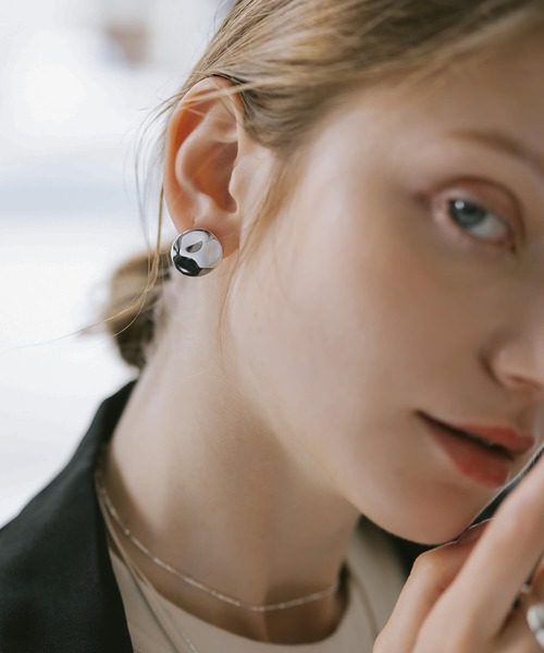 Ops.(オプス)の「ピアス 金属アレルギー対応 シルバー925 ゴールド 【Iverqua イヴェルカ】(ピアス(両耳用)・レディース・シルバー/ゴールド・ONE SIZE)」の5枚目の写真