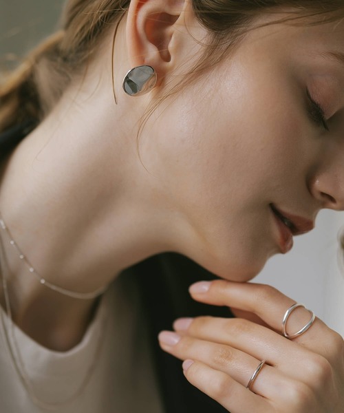 Ops.(オプス)の「ピアス 金属アレルギー対応 シルバー925 ゴールド 【Iverqua イヴェルカ】(ピアス(両耳用)・レディース・シルバー/ゴールド・ONE SIZE)」の7枚目の写真