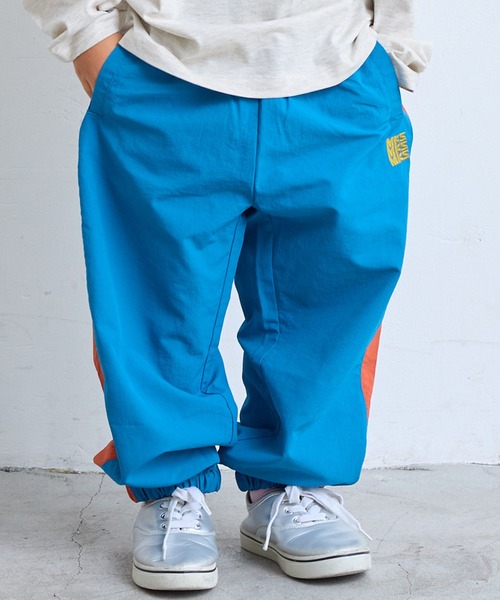 Life Support Products（ライフサポートプロダクツ）の「ナイロン切り替えラインパンツ/セットアップ可（その他パンツ・キッズ・マスタード/ターコイズブルー/ブルー/ブラック/エメラルド/アイボリー・80/90/95/100/110/120/130/140/150）」の5枚目の写真