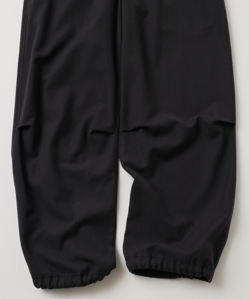 UNFOLLOW（アンフォロー）の「【FOLL / フォル】washed wool cotton knee tuck pants（スラックス・メンズ・グレー・3/2）」の9枚目の写真