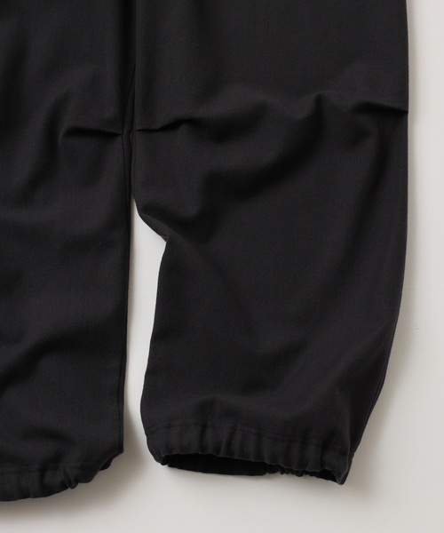 UNFOLLOW（アンフォロー）の「【FOLL / フォル】washed wool cotton knee tuck pants（スラックス・メンズ・グレー・3/2）」の2枚目の写真