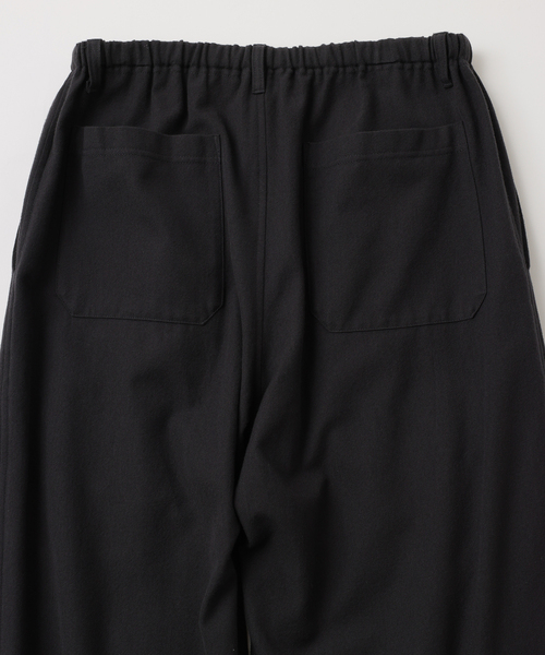 UNFOLLOW（アンフォロー）の「【FOLL / フォル】washed wool cotton knee tuck pants（スラックス・メンズ・グレー・3/2）」の3枚目の写真