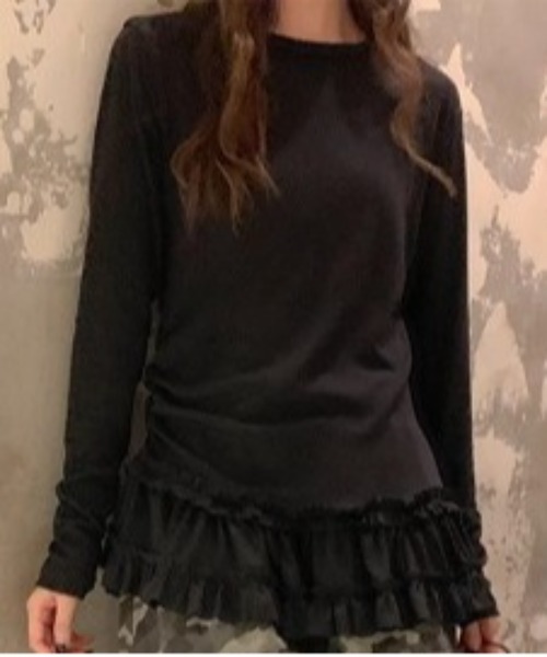 Vini（ヴィニ）の「フリルヘムトップス（Tシャツ/カットソー・レディース・ブラック/ホワイト・MEDIUM）」の2枚目の写真