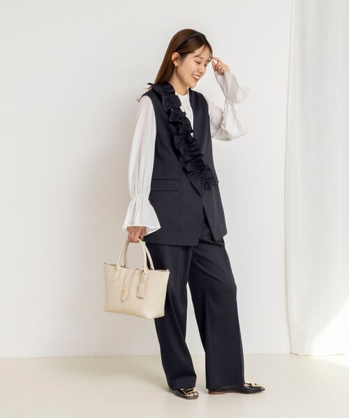 NOLLEY’S（ノーリーズ）の「《セットアップ対応》ウォッシャブルジョーゼットフリル付きマルチWAYジレ（ベスト・レディース・ネイビー/アイボリー・38）」の13枚目の写真