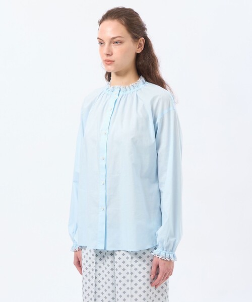 MACKINTOSH PHILOSOPHY（ﾏｯｷﾝﾄｯｼｭ ﾌｨﾛｿﾌｨｰ）の「【LEE4月号/蛯原友里さん着用】レースコンビブラウス（シャツ/ブラウス・レディース・オフホワイト/ブルー・36/38）」の6枚目の写真