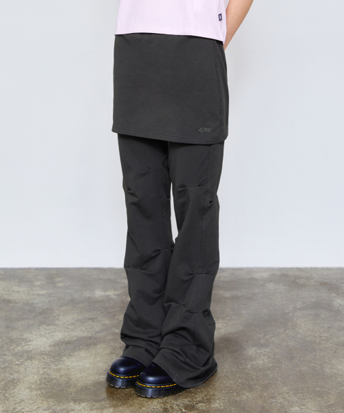 LMCの「WM SKIRT LAYRED SHIRRING SWEAT PANTS charcoal(その他パンツ・レディース・その他・S/M)」の1枚目の写真
