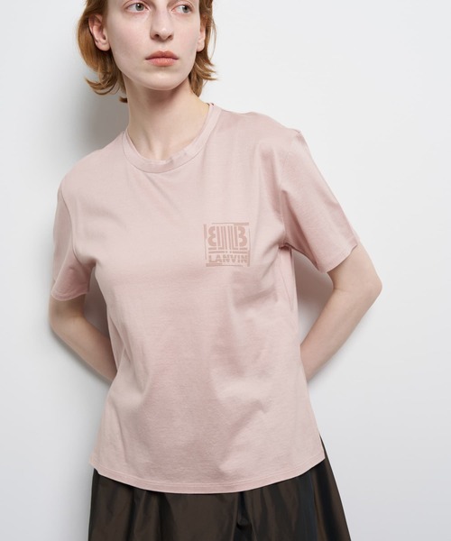 LANVIN en Bleu（ランバンオンブルー）の「ワンポイントスクエアロゴTシャツ（Tシャツ/カットソー・レディース・ブラック/ベージュ/チャコールグレー/ピンク/オフホワイト・38）」の5枚目の写真