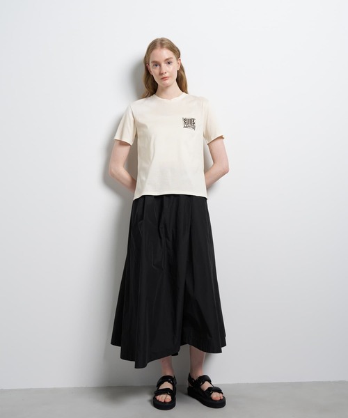 LANVIN en Bleu（ランバンオンブルー）の「ワンポイントスクエアロゴTシャツ（Tシャツ/カットソー・レディース・ブラック/ベージュ/チャコールグレー/ピンク/オフホワイト・38）」の12枚目の写真