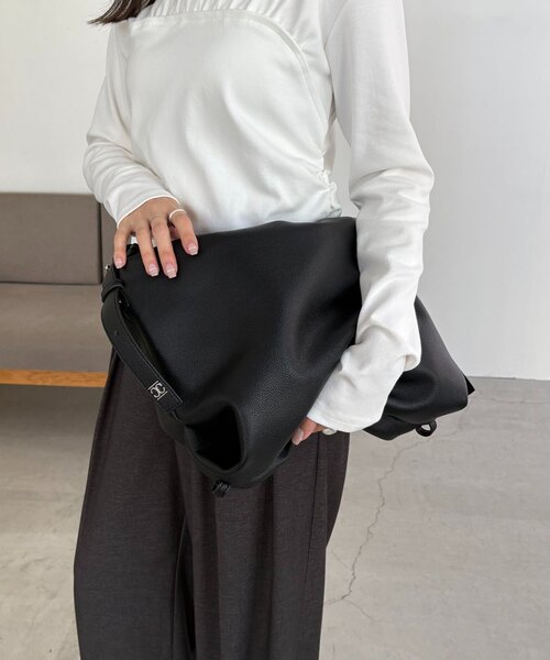 CAPRICIEUX LE'MAGE（カプリシューレマージュ）の「2WAYワンハンドルバッグ（ショルダーバッグ・レディース・ブラウン/ブラック/ライトベージュ・FREE）」の5枚目の写真