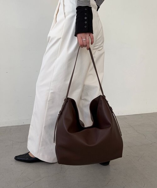 CAPRICIEUX LE'MAGE（カプリシューレマージュ）の「2WAYワンハンドルバッグ（ショルダーバッグ・レディース・ブラウン/ブラック/ライトベージュ・FREE）」の17枚目の写真