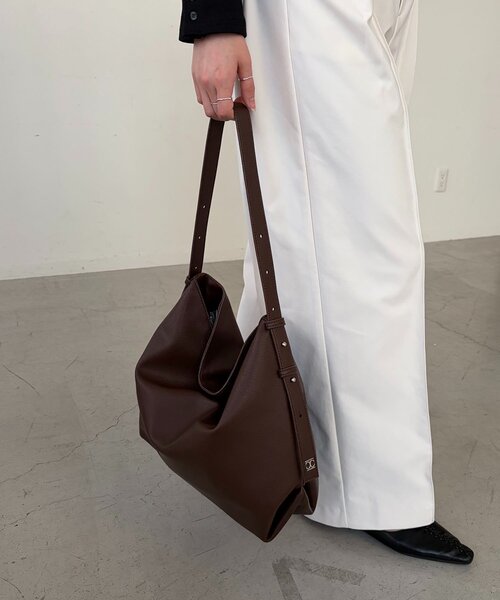 CAPRICIEUX LE'MAGE（カプリシューレマージュ）の「2WAYワンハンドルバッグ（ショルダーバッグ・レディース・ブラウン/ブラック/ライトベージュ・FREE）」の19枚目の写真