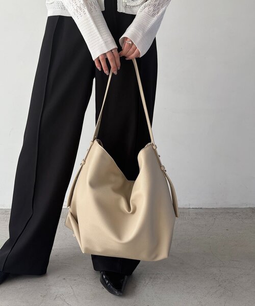 CAPRICIEUX LE'MAGE（カプリシューレマージュ）の「2WAYワンハンドルバッグ（ショルダーバッグ・レディース・ブラウン/ブラック/ライトベージュ・FREE）」の21枚目の写真