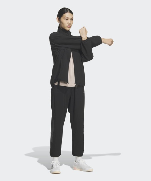 adidas（アディダス）の「トレーニング エッセンシャルズ プラス ルーズフィット ストレッチ ウーブン ジャケット / アディダス adidas（その他アウター・レディース・ブラック・XX-LARGE/LARGE/MEDIUM/SMALL/X-LARGE）」の5枚目の写真