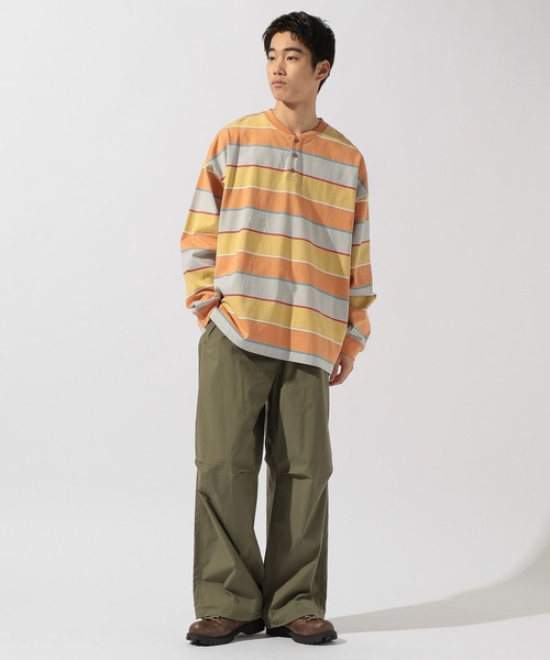 niko and...(ニコアンド)の「USACOTTONヘンリーTシャツ(Tシャツ/カットソー・メンズ・パープル/オレンジ/ブルー・LARGE/MEDIUM)」の4枚目の写真