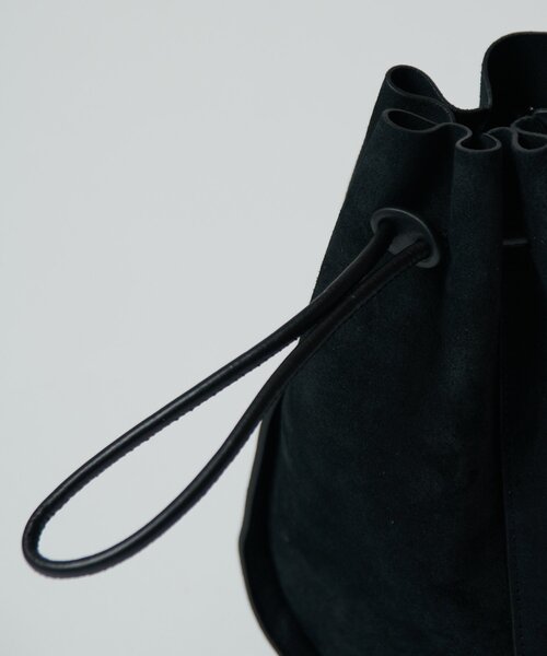 ITTI(イッチ)の「HERRIE KINCHAKU POUCH - GPM / MOSSA LDN(ショルダーバッグ・メンズ・ブラック/キャメル・FREE)」の14枚目の写真