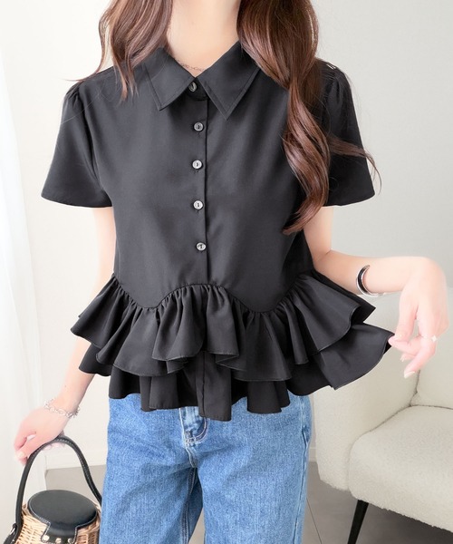 mily bilet（ミウィビレット）の「【mily bilet】360度どこから見ても可愛い！華奢見えが叶う♪無地＆ストライプ襟付き裾ダブルフリルシャツ(半袖)（シャツ/ブラウス・レディース・オフホワイト/ブルー系/ブラック・MEDIUM/SMALL/LARGE/X-LARGE）」の8枚目の写真
