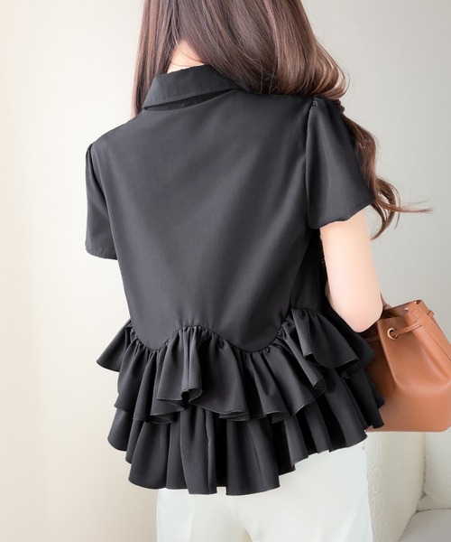 mily bilet（ミウィビレット）の「【mily bilet】360度どこから見ても可愛い！華奢見えが叶う♪無地＆ストライプ襟付き裾ダブルフリルシャツ(半袖)（シャツ/ブラウス・レディース・オフホワイト/ブルー系/ブラック・MEDIUM/SMALL/LARGE/X-LARGE）」の16枚目の写真