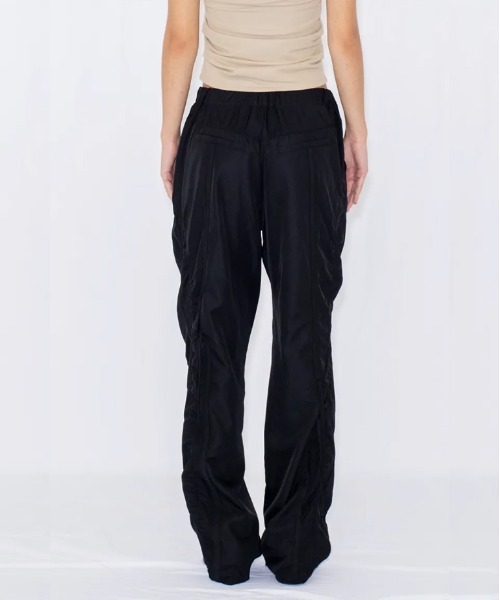 VIAVANDA（ヴィアヴァンダ）の「MULTI WAY STRINGS PANTS（その他パンツ・レディース・グレー/ブラック・FREE）」の7枚目の写真