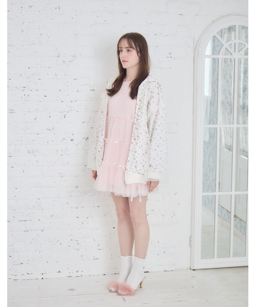 Lolime by mellfy memory(ロリミー バイ メルフィーメモリー)の「ribbon frill hood zip-up(パーカー・レディース・グレー/ピンク/ホワイト・FREE)」の9枚目の写真