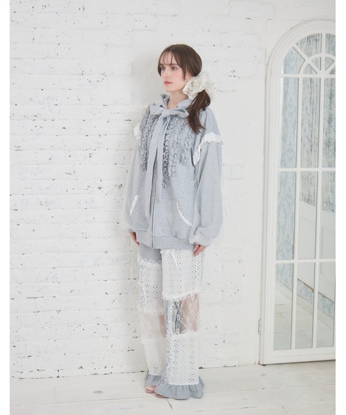Lolime by mellfy memory(ロリミー バイ メルフィーメモリー)の「ribbon frill hood zip-up(パーカー・レディース・グレー/ピンク/ホワイト・FREE)」の11枚目の写真