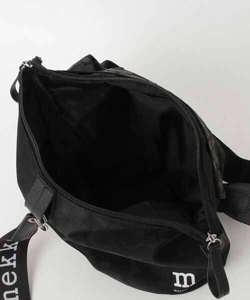 marimekko(マリメッコ)の「【ZOZO限定 ノベルティ付】Unikko / Carry All Unikko shoulder bag(ショルダーバッグ・レディース・ブラック・FREE)」の10枚目の写真