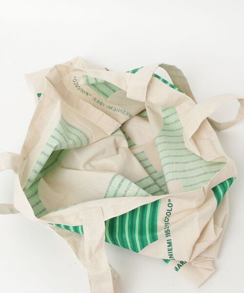 marimekko(マリメッコ)の「【ZOZO限定 ノベルティ付】Unikko / Carry All Unikko shoulder bag(ショルダーバッグ・レディース・ブラック・FREE)」の12枚目の写真