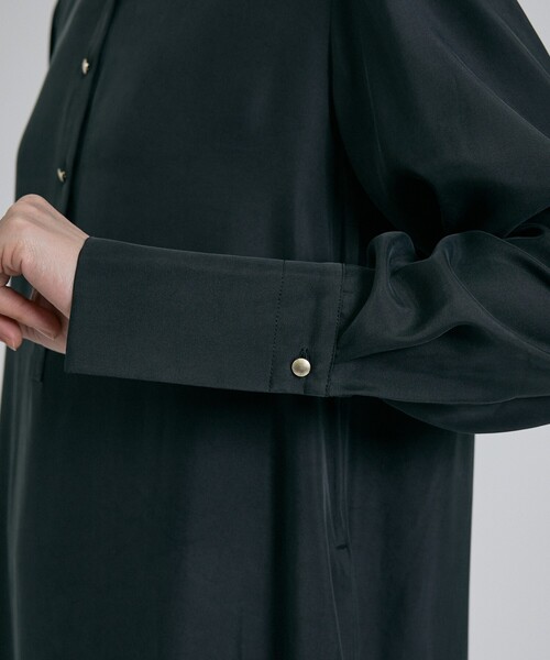 qualite（カリテ）の「【接触冷感】フィブリルシャツワンピース/春服/夏服/オフィスカジュアル/レイヤード（ワンピース・レディース・ブラック・36）」の15枚目の写真