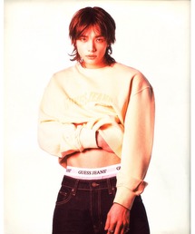 【Stray Kids / ストレイキッズ / ヒョンジン 着用】GUESS JEANS Long Sleeves Crew Neck Regular Sweat スウェット