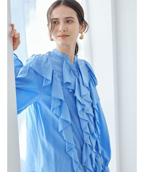 Mila Owen（ミラオーウェン）の「フレアスリーブスキッパーラッフルブラウス（シャツ/ブラウス・レディース・ライム/ブルー/ホワイト・1/0）」の17枚目の写真