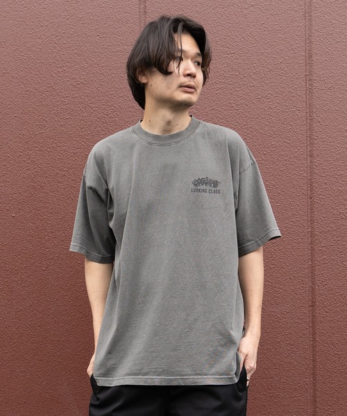 LURKING CLASS(ラーキングクラス)の「【ムラサキスポーツ限定】LURKING CLASS/ラーキングクラス 半袖 Tシャツ GOOD TIMES 2 S/S TEE ST26STM05(Tシャツ/カットソー・メンズ・ブラック/グレー・XL/L/M)」の8枚目の写真