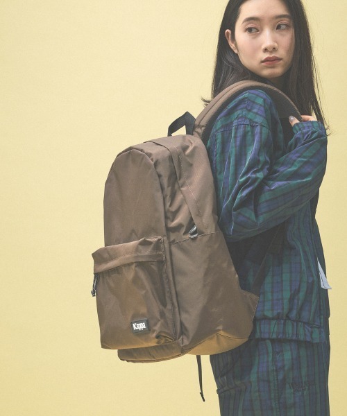 Kappa(カッパ)の「≪Kappa×and ST ウェルネスクラブ≫デイパック(バックパック/リュック・レディース・グレー/ブラウン系その他/ネイビー・FREE)」の7枚目の写真