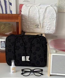 MAISON SELECT（メゾンセレクト）の「2C28-KR リボン付 フラワーデザイン PCケース（PC・タブレットケース）」