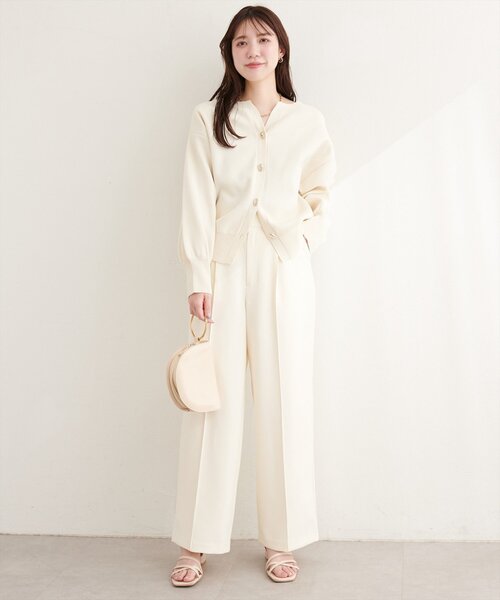 natural couture（ナチュラルクチュール）の「キーネックポリカーデ（カーディガン/ボレロ・レディース・レッド/チャコールグレー/オフホワイト/サックスブルー/グレイッシュベージュ・FREE）」の9枚目の写真