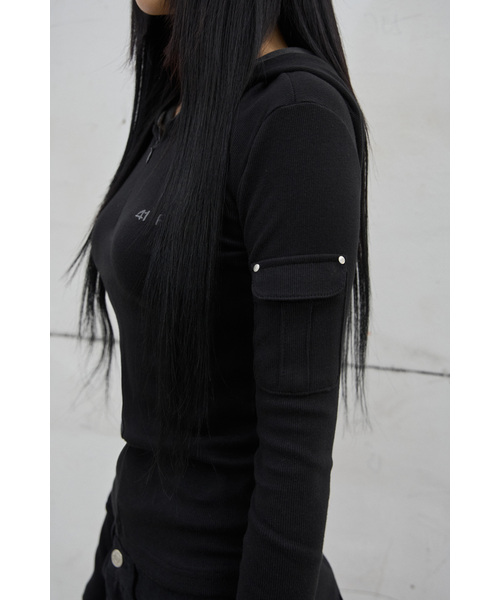 Half-Zip Hoodie — худи с короткой молнией, чёрный