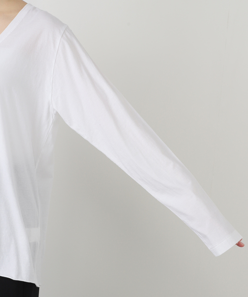 AP STUDIO(エーピーストゥディオ)の「Low-necked T-sh(Tシャツ/カットソー・レディース・ホワイト・FREE)」の6枚目の写真