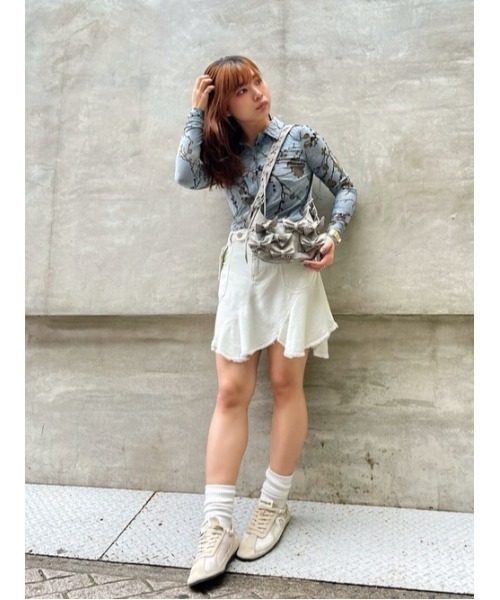 Desigual(デシグアル)の「ボタニカルデボレシャツ ブルー(Tシャツ/カットソー・レディース・ブルー・S/XL/XS/M/L)」の1枚目の写真
