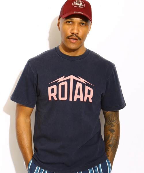 ROTAR(ローター)の「Lightning LOGO 2 vintage finish Tee(Tシャツ/カットソー・メンズ・イエロー系その他/ブラック系その他/ネイビー/ホワイト系その他・MEDIUM/LARGE/X-LARGE)」の6枚目の写真