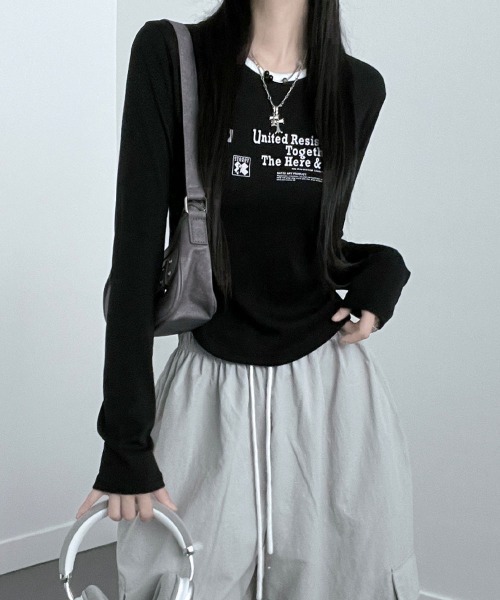 Emilie(エミリー)の「フロントプリント コンパクトロンT(Tシャツ/カットソー・レディース・ピンク/アイボリー/ブラック/カーキ・FREE)」の14枚目の写真