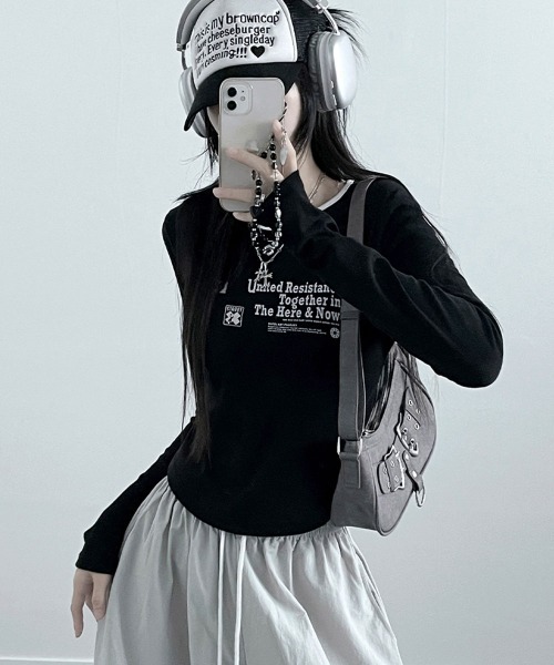Emilie(エミリー)の「フロントプリント コンパクトロンT(Tシャツ/カットソー・レディース・ピンク/アイボリー/ブラック/カーキ・FREE)」の17枚目の写真