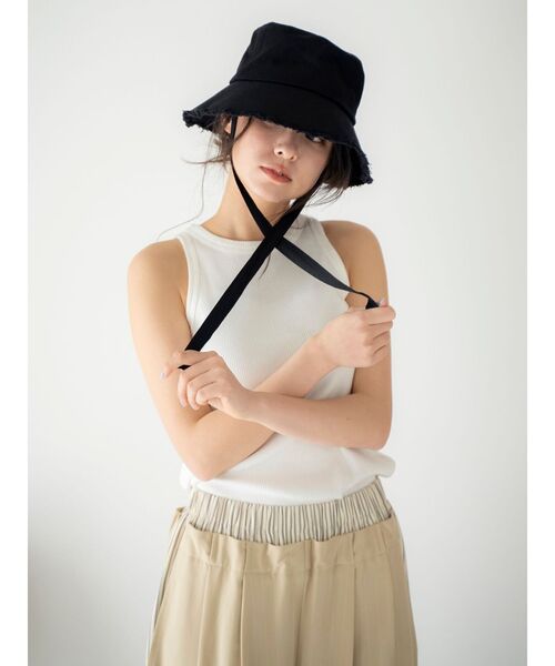 Ungrid(アングリッド)の「リボンデザインバケットハット(ハット・レディース・ブラック/オフホワイト・FREE)」の6枚目の写真