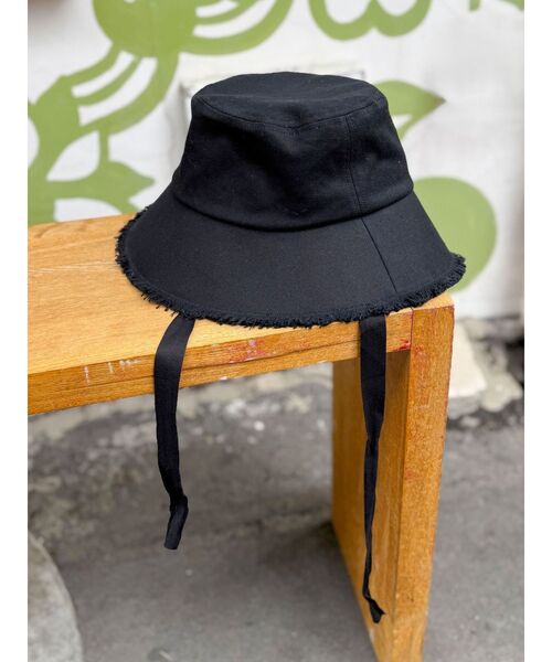 Ungrid(アングリッド)の「リボンデザインバケットハット(ハット・レディース・ブラック/オフホワイト・FREE)」の11枚目の写真