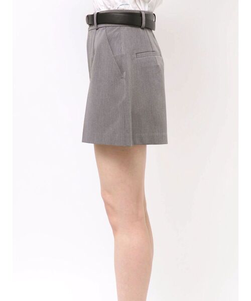 MURUA(ムルーア)の「タックショートパンツ 夏服(その他パンツ・レディース・グレー/ブラック・1/2)」の21枚目の写真