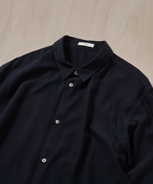 ATON（エイトン）の「【ATON】COTTON SILK VIERA LOOSE FIT SHIRT（シャツ/ブラウス・メンズ・グリーン/ネイビー・4/6/2）」の18枚目の写真