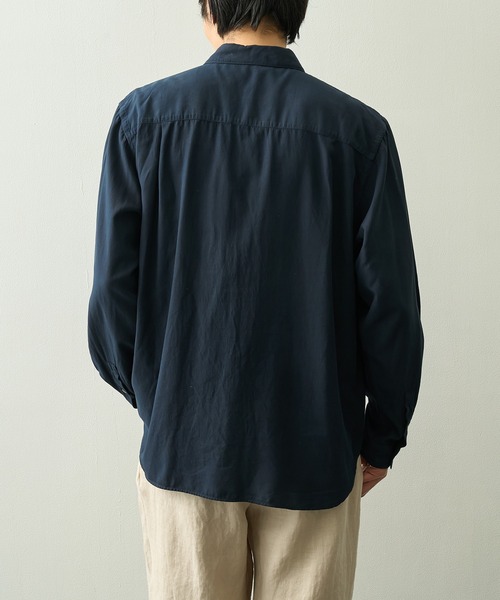 ATON（エイトン）の「【ATON】COTTON SILK VIERA LOOSE FIT SHIRT（シャツ/ブラウス・メンズ・グリーン/ネイビー・4/6/2）」の10枚目の写真
