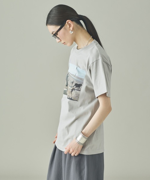Curensology(カレンソロジー)の「Curensology(カレンソロジー)/ノマディショナルTシャツ(Tシャツ/カットソー・レディース・ライトブラウン/ライトグレー・FREE)」の4枚目の写真