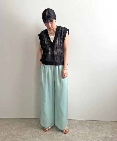 LHELBIE（レルビエ）の「クロシェレースベスト（ニット/セーター・レディース・ブラック/アイボリー/ブラウン・M）」の21枚目の写真